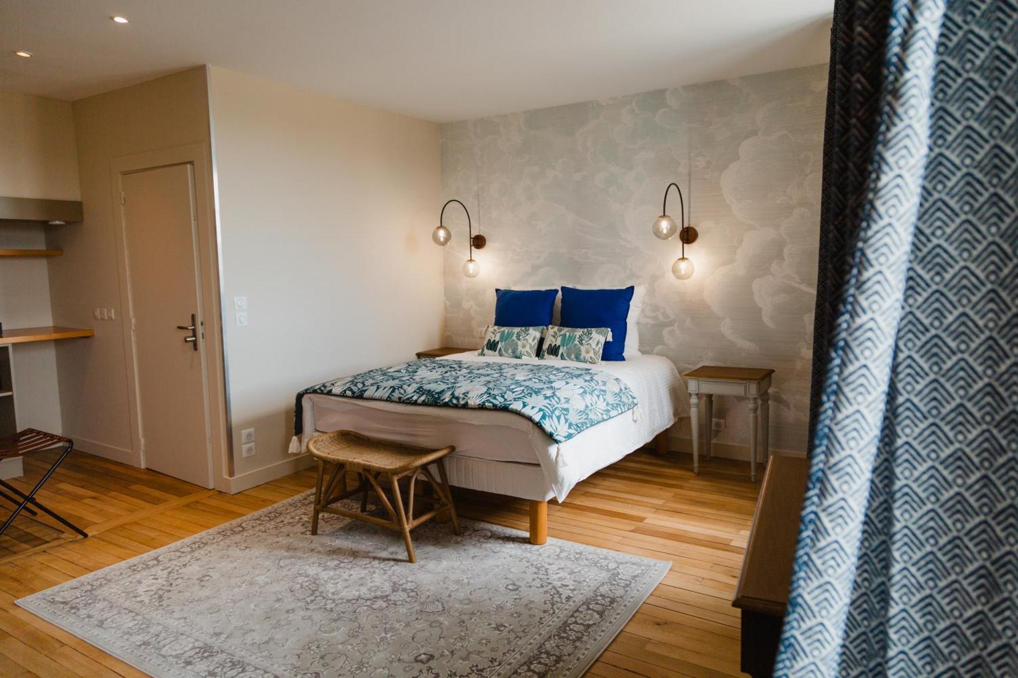 Chambres D'Hote - Maison Des Ecrivains - 50 M De La Cathedrale Et Place Des Jacobins Ле-Ман Экстерьер фото